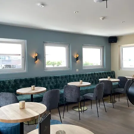 Отель Amante - Bern Airport Бельп